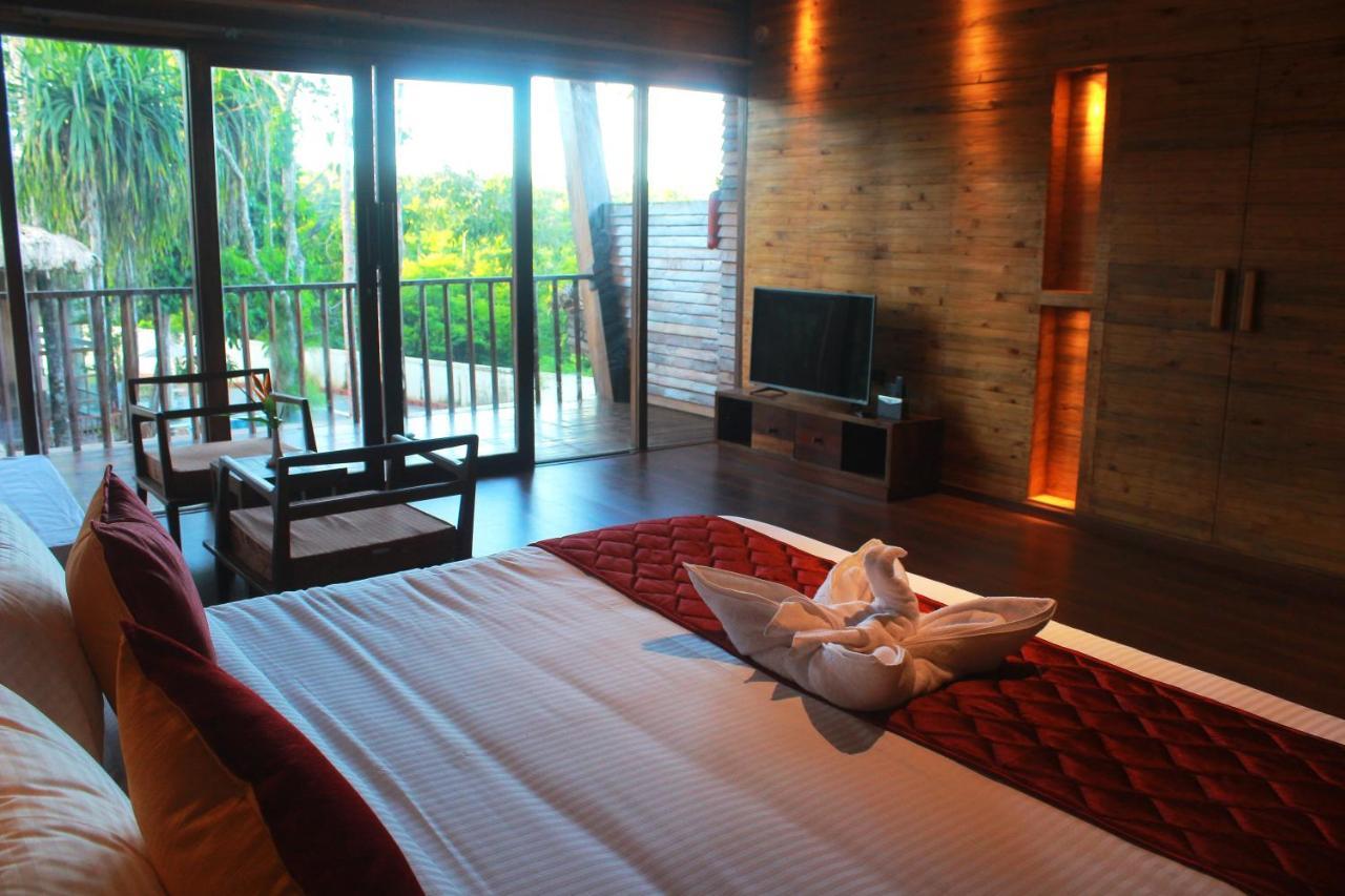 De Foret 4* Elephant Beach